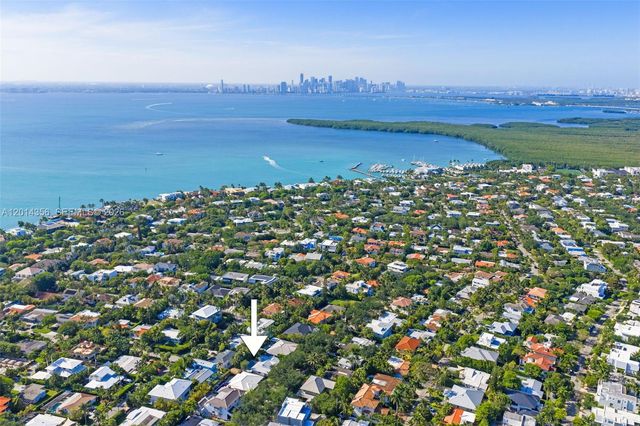 512 Warren Ln, Key Biscayne, FL 33149