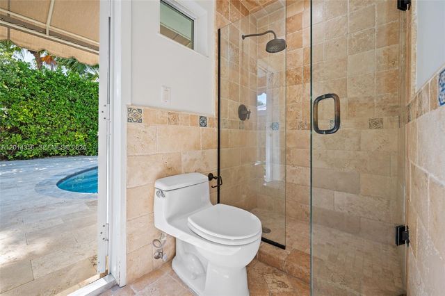 512 Warren Ln, Key Biscayne, FL 33149
