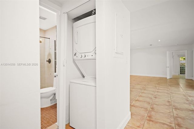 512 Warren Ln, Key Biscayne, FL 33149