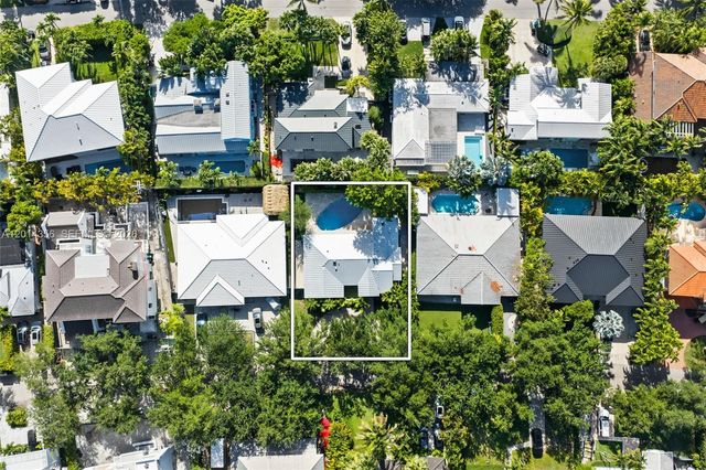 512 Warren Ln, Key Biscayne, FL 33149