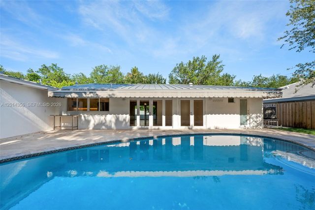 512 Warren Ln, Key Biscayne, FL 33149