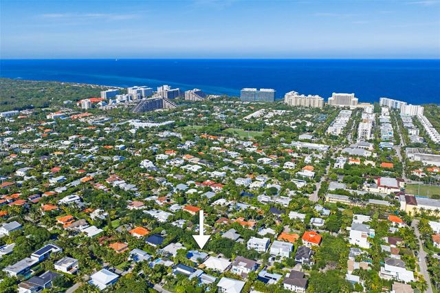 512 Warren Ln, Key Biscayne, FL 33149