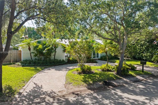 512 Warren Ln, Key Biscayne, FL 33149