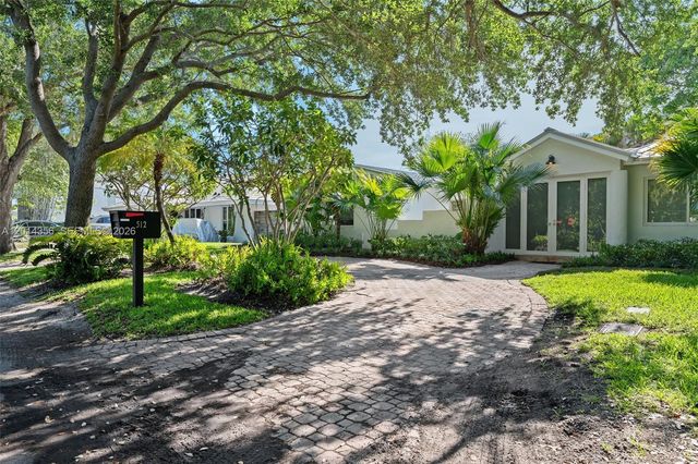 512 Warren Ln, Key Biscayne, FL 33149