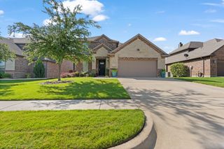 1761 Stillwater Drive, Burleson, TX 76028