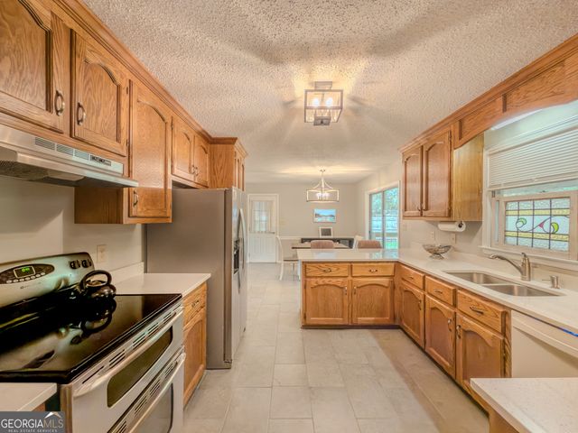 171 Crystal Creek Drive, Colbert, GA 30628