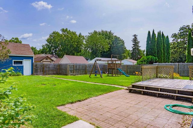 569 Glen Street SW, Hutchinson, MN 55350