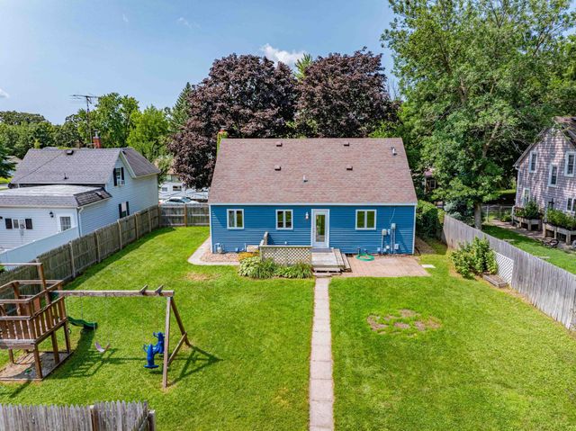 569 Glen Street SW, Hutchinson, MN 55350