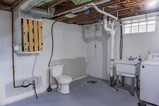 569 Glen Street SW, Hutchinson, MN 55350