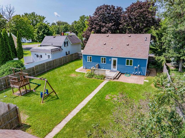 569 Glen Street SW, Hutchinson, MN 55350