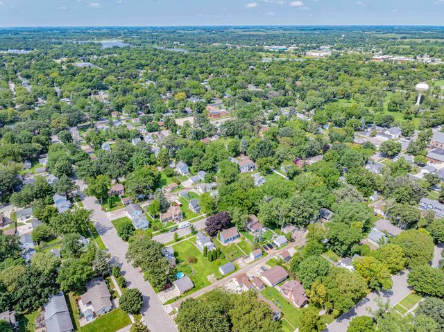 569 Glen Street SW, Hutchinson, MN 55350