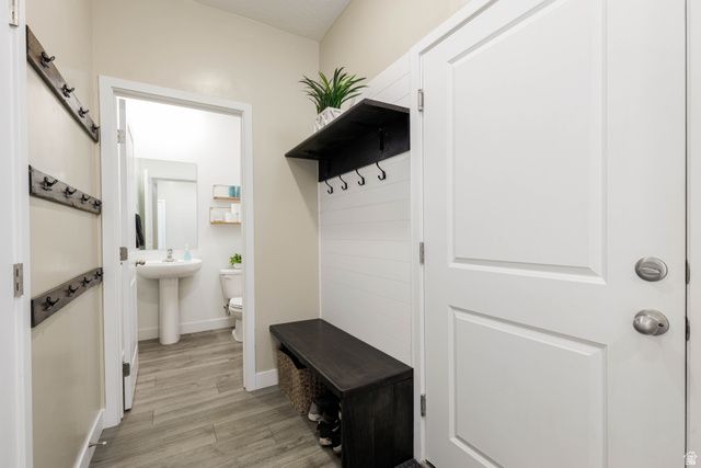 1455 S RIPPLE ROCK DR, Washington, UT 84780