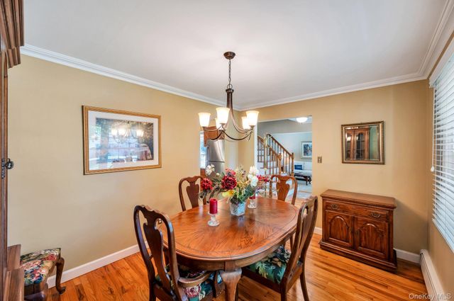 21 Hobson Avenue, Saint James, NY 11780