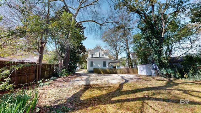 11 Rickarby Place, Mobile, AL 36606