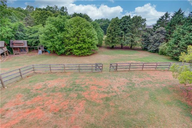 5667 Britt Whitmire Road, Gainesville, GA 30506