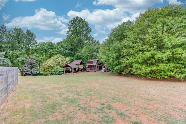 5667 Britt Whitmire Road, Gainesville, GA 30506