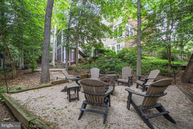 9211 BEXLEYWOOD CT, Fairfax Station, VA 22039