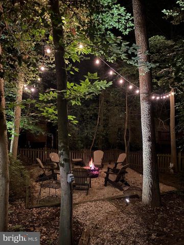 9211 BEXLEYWOOD CT, Fairfax Station, VA 22039