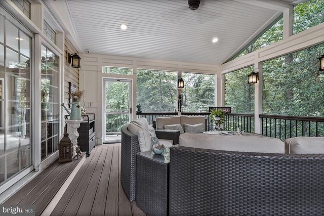 9211 BEXLEYWOOD CT, Fairfax Station, VA 22039