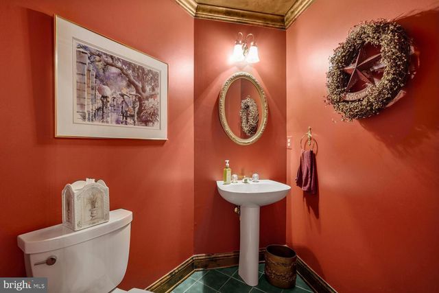 9211 BEXLEYWOOD CT, Fairfax Station, VA 22039