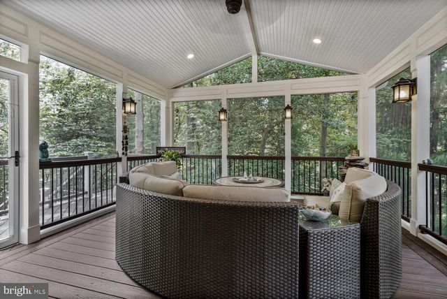 9211 BEXLEYWOOD CT, Fairfax Station, VA 22039