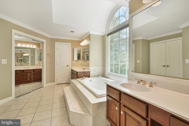 9211 BEXLEYWOOD CT, Fairfax Station, VA 22039