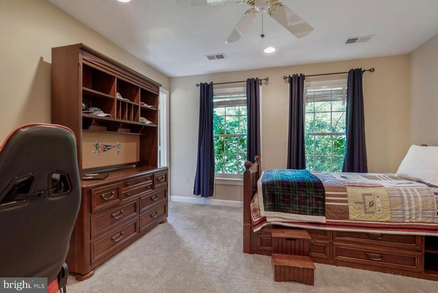 9211 BEXLEYWOOD CT, Fairfax Station, VA 22039