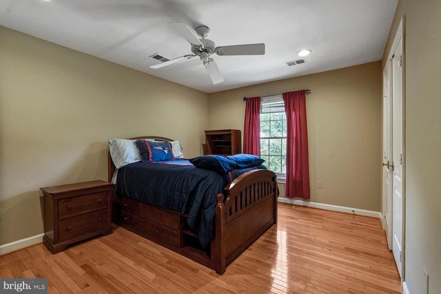 9211 BEXLEYWOOD CT, Fairfax Station, VA 22039