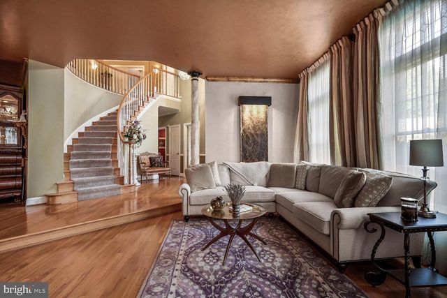 9211 BEXLEYWOOD CT, Fairfax Station, VA 22039
