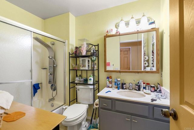 1518 Goldrush Way, Oceanside, CA 92057