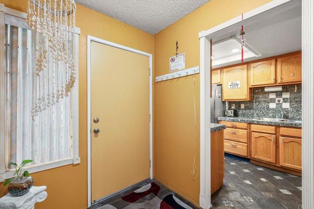 1518 Goldrush Way, Oceanside, CA 92057