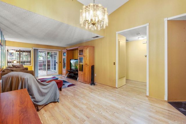 1518 Goldrush Way, Oceanside, CA 92057