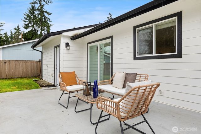 35844 13th Avenue SW, Federal Way, WA 98126