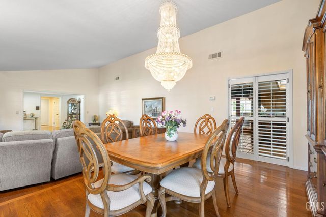 7705 Calle Cerca, Bakersfield, CA 93309