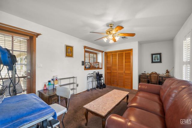 7705 Calle Cerca, Bakersfield, CA 93309