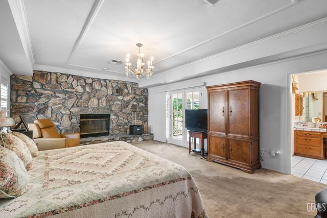 7705 Calle Cerca, Bakersfield, CA 93309