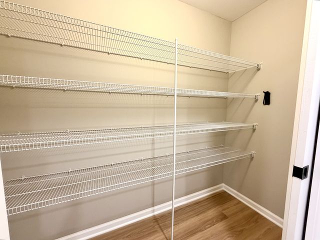 511 Glenstone Springs Dr, Clarksville, TN 37043