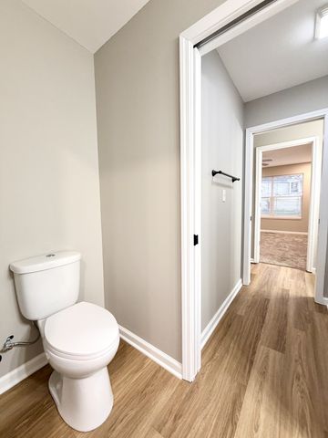 511 Glenstone Springs Dr, Clarksville, TN 37043