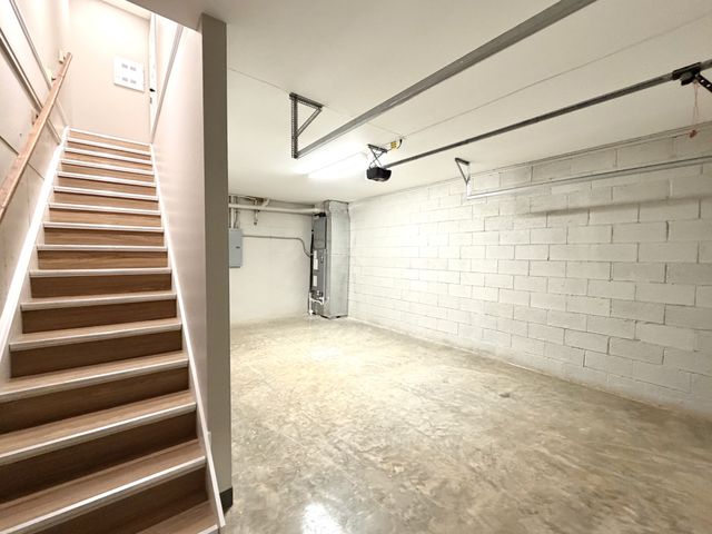 511 Glenstone Springs Dr, Clarksville, TN 37043