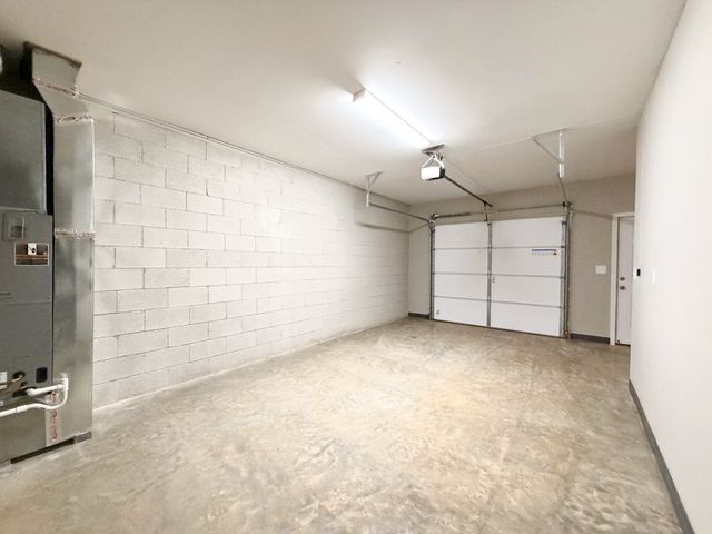 511 Glenstone Springs Dr, Clarksville, TN 37043