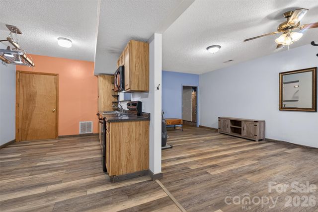 66 Misery Ridge Trail, Mill Spring, NC 28756