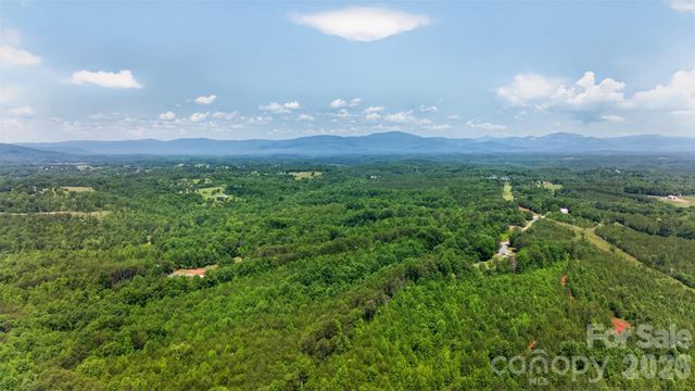 66 Misery Ridge Trail, Mill Spring, NC 28756