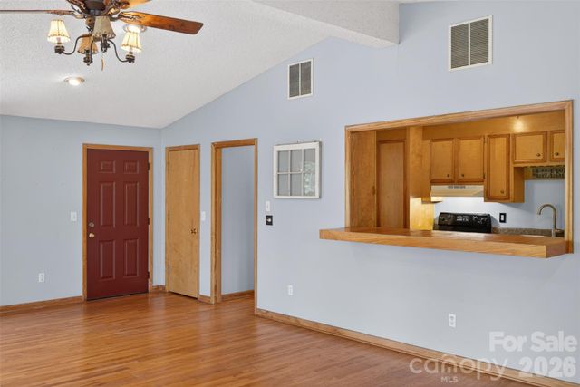 66 Misery Ridge Trail, Mill Spring, NC 28756