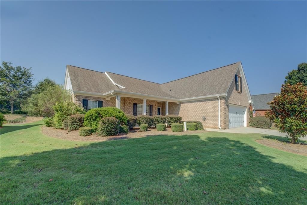 413 Crossroads Drive, Social Circle, GA 30025