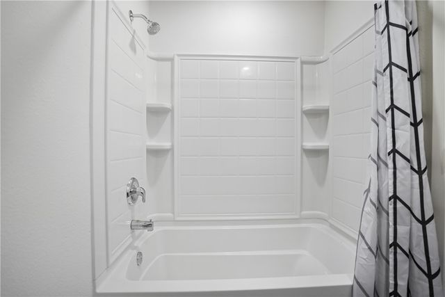 109 Dewey Ave, Alice, TX 78332