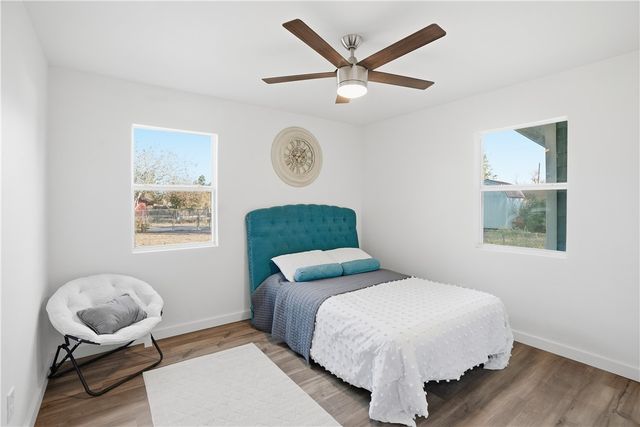 109 Dewey Ave, Alice, TX 78332