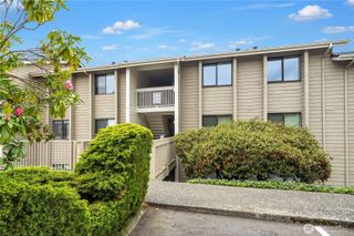 1319 S Puget Drive #D34, Renton, WA 98055