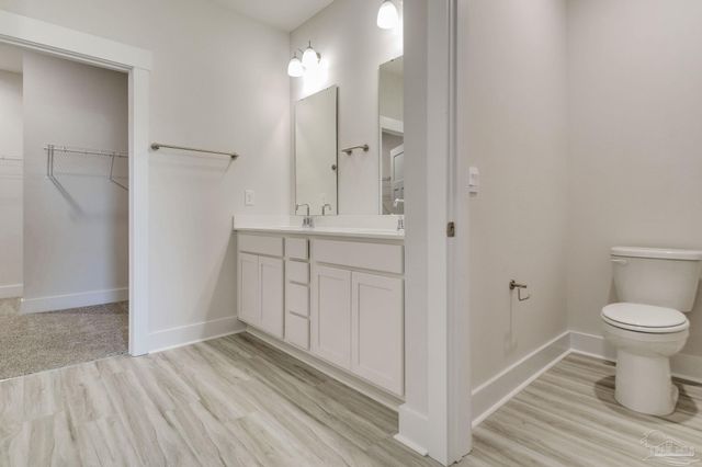 8630 Russellcross Blvd, Pensacola, FL 32507