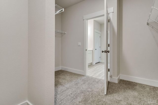 8630 Russellcross Blvd, Pensacola, FL 32507