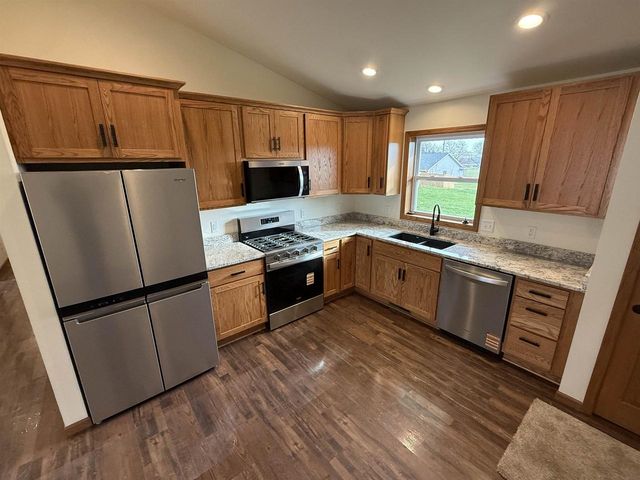 2405 Harvard Drive, Janesville, WI 53548